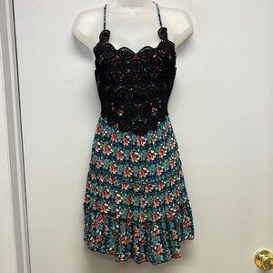 Sea Gypsies Women’s Crotchet Bodice Floral Ruffle Hem Dress Size Medium